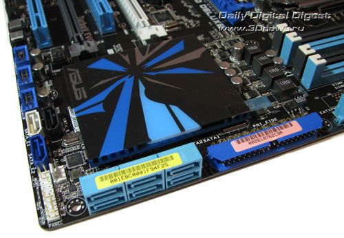  ASUS P7P55D Deluxe угол 
