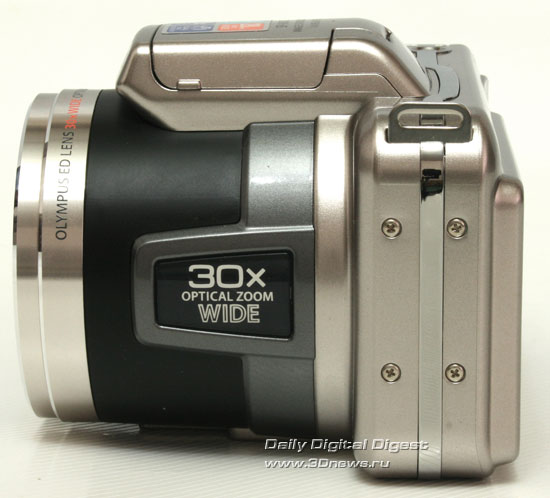  Olympus SP-800UZ. Вид слева 