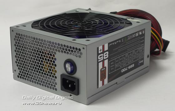  aerocool700_03.jpg 