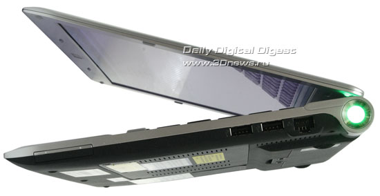  SONY VAIO VPC-Y11M1R/S. Вид справа 