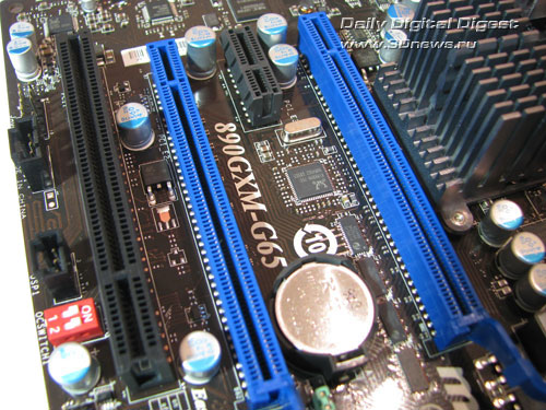  MSI 890GXM-G65 слоты расширения 