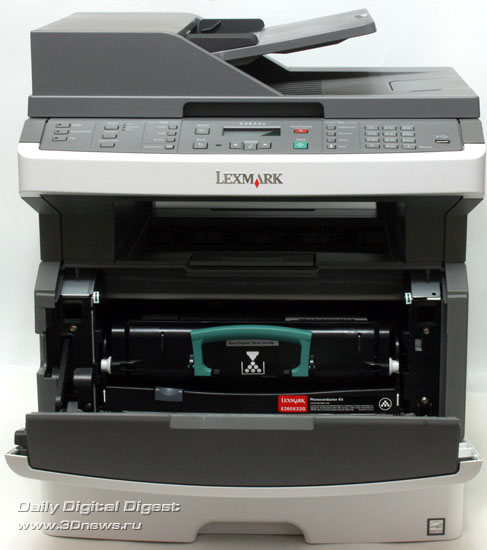  Lexmark x364dn. Вид спереди. Открыта передняя панель 
