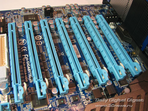  Gigabyte X58A-UD9 слоты 