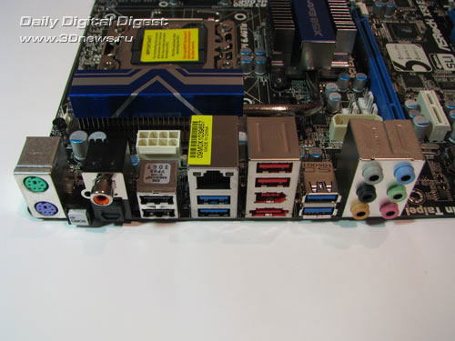  ASRock X58 Extreme6 задняя панель 