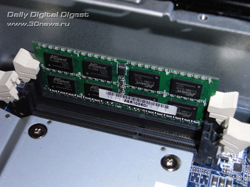  ASRock Core 100HT DIMM 2 