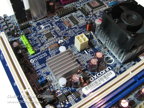  Foxconn D52S центр 