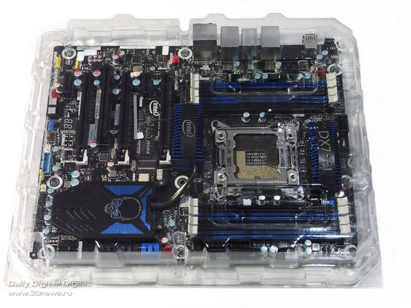  Intel DX79SI упаковка 3 