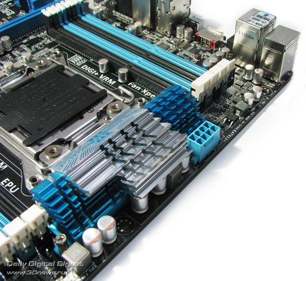  ASUS P9X79  разъем питания 
