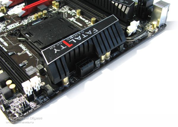  ASRock Fatal1ty X79 Professional разъем питания 