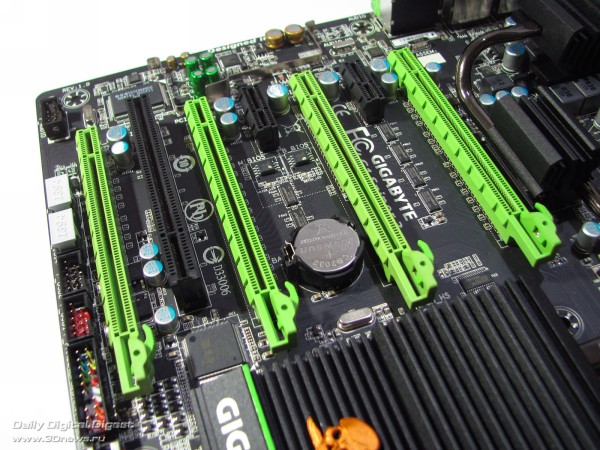  Gigabyte G1.Sniper 3 слоты 