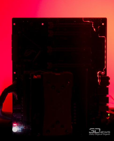 Работа подсветки материнской платы &mdash; обзор материнской платы ASUS Crosshair V Formula-Z 