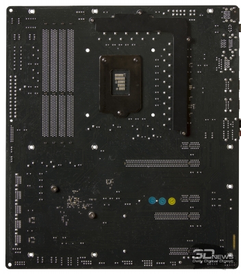  Задняя сторона материнской платы &mdash; обзор материнской платы ASRock Z77 OC Formula 