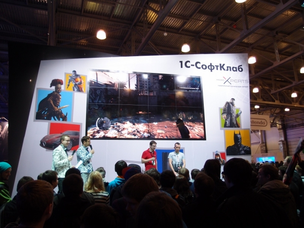  Посетители выставки могли не только посмотреть на Dying Light на большом экране стенда &laquo;1С-СофтКлаб&raquo;, но и опробовать игру во время пятиминутных геймплейных сессий в специальном закрытом зале. 