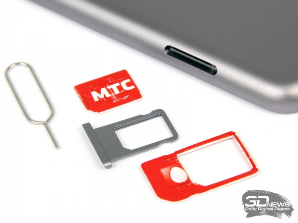  В iPad Air, как и во всех современных устройствах Apple, используется nano-SIM. Занятно, что к новому &laquo;Айпаду&raquo; прилагается не литая, а проволочная &laquo;айскрепка&raquo;, как к iPhone 5c 