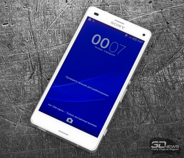  Sony Xperia Z3 Compact со включенным экраном 