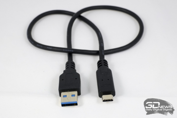  Кабель ASUS USB 3.1 Enclosure: с одного конца USB Type A, с другого &ndash; USB Type C 