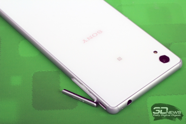  Sony Xperia M4 Aqua Dual &ndash; боковые торцы 
