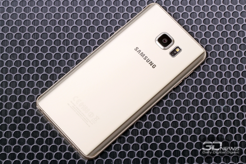  Samsung Galaxy Note5 &ndash; задняя панель 