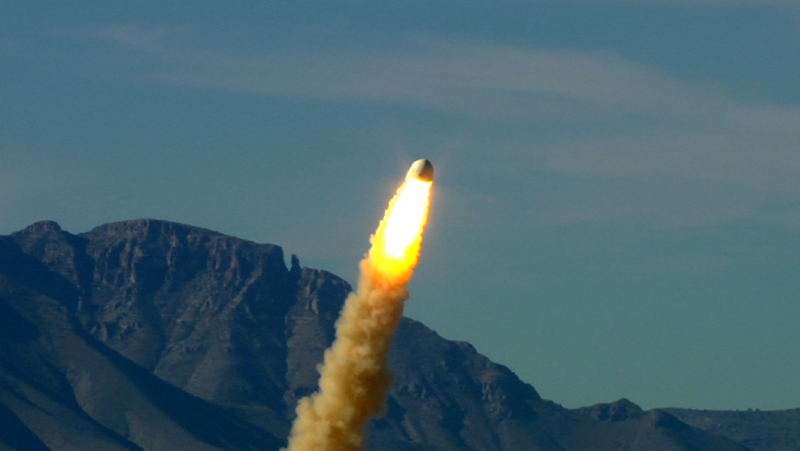  Лётные испытания системы аварийного спасения. Фото Blue Origin 