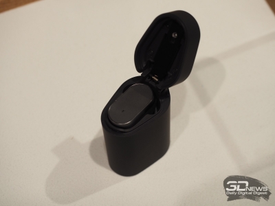  Sony Xperia Ear 