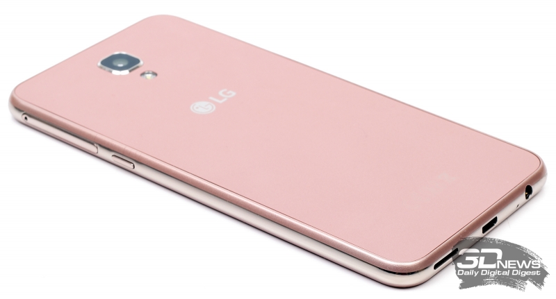  LG X view &ndash; интерфейсы на нижнем торце 