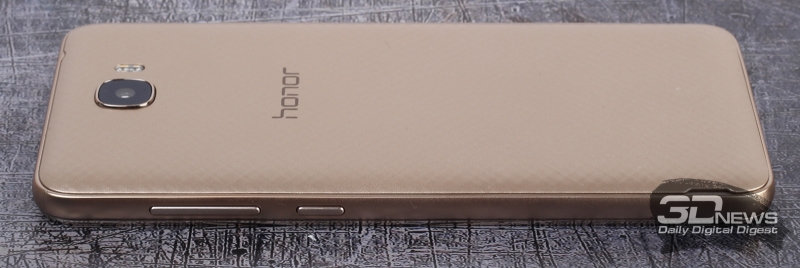  Honor 5A &ndash; вид сбоку 