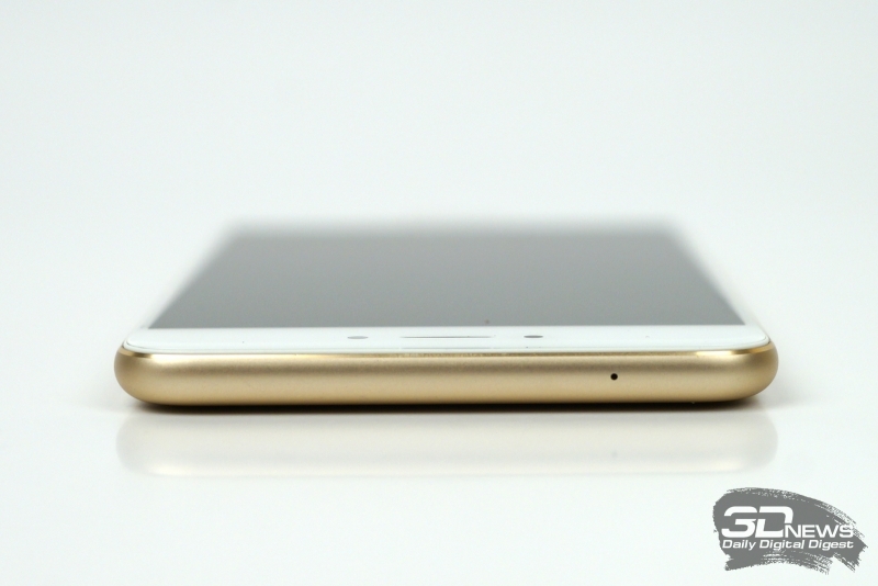  Meizu MX6, на верхней грани &ndash; микрофон 