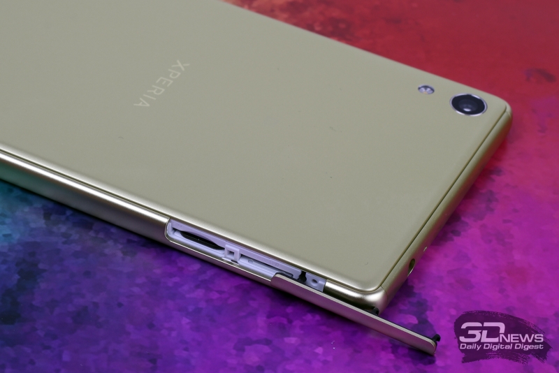  Sony Xperia XA Ultra &ndash; разъемы для карточек 