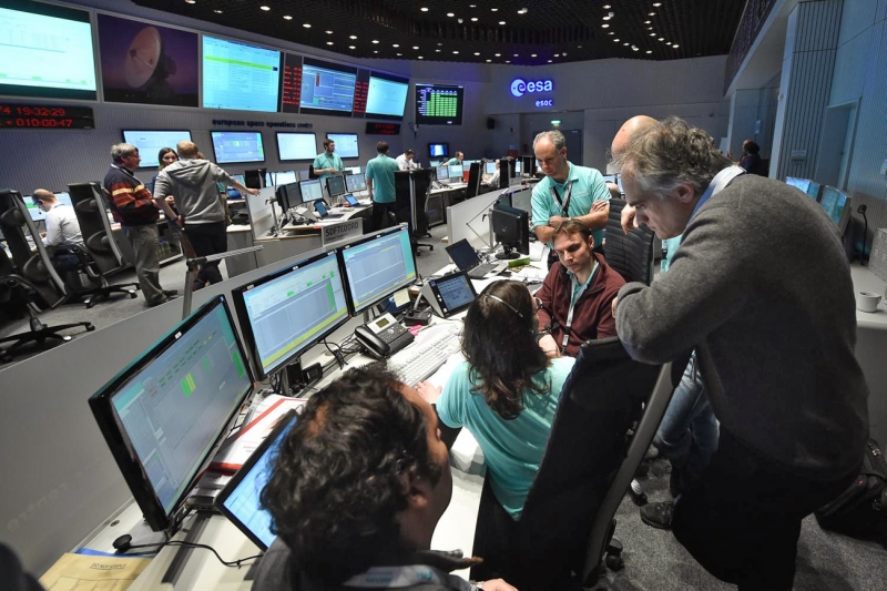  Команда миссии ExoMars Mission в Центре управления полётами ESOC (European Space Operations Centre) в Дармштадте. Фото ЕКА 