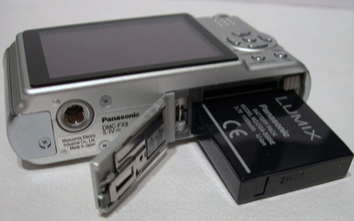  Panasonic Lumix DMC-FX9 