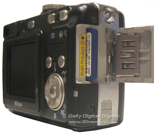  Nikon COOLPIX 7900 