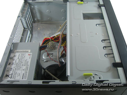  Внутреннее строение In-Win BD584 
