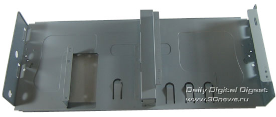  Внутреннее строение In-Win BD584 