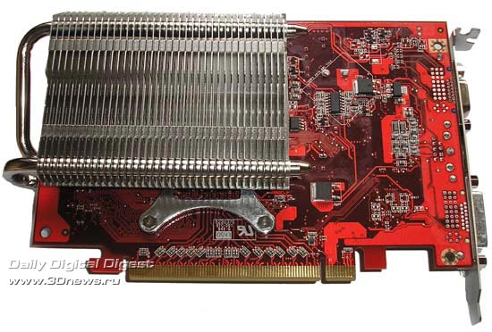  ASUS EAX1600XT сзади 