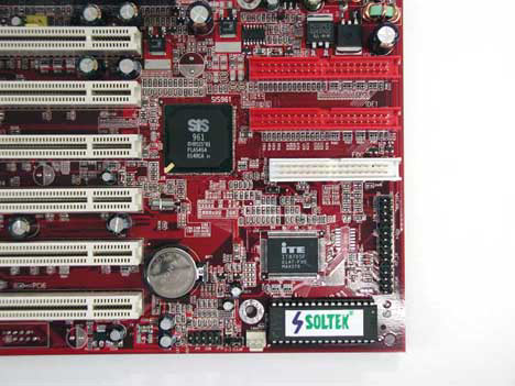  Soltek 85DRS2 corner 