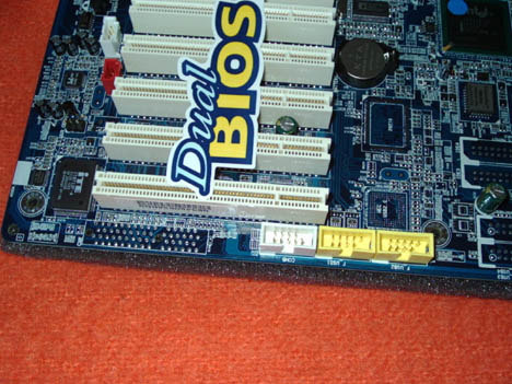  Gigabyte 8GE667 Pro USB 