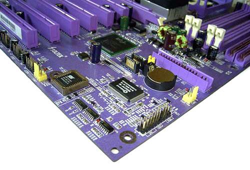 Soltek 86SPE-L Corner