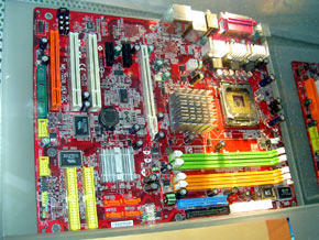  MSI 915P Apex