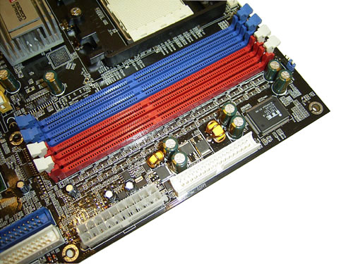  Sapphire AX480AS9 на чипсете Ati Xpress 200P 